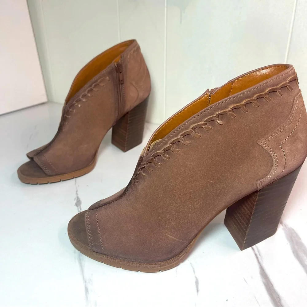 ZODIAC Womens Brown boho Artful Detailing Sculpted Heel ZipUp Leather Shootie 7M